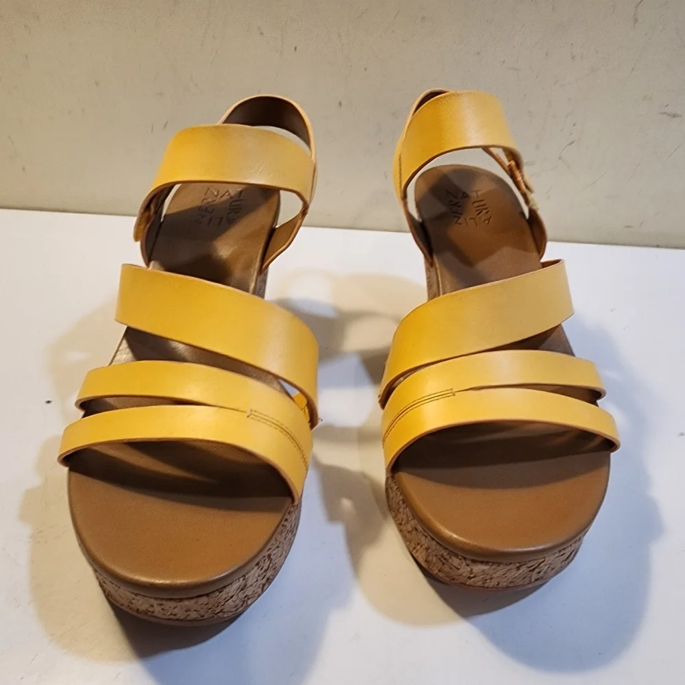 NATURALIZER Cynthia Leather Yellow Strappy Wedge Kork Sandals 8.5M